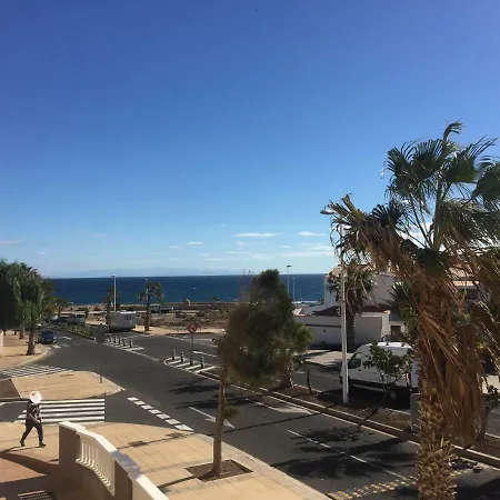 La Perla: Sea View And Pool Apartment El Medano (Tenerife)