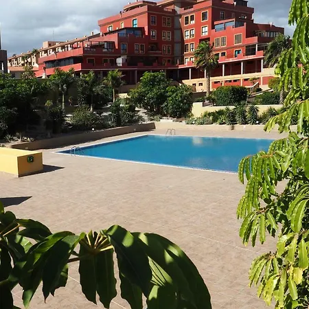 La Perla: Sea View And Pool 公寓